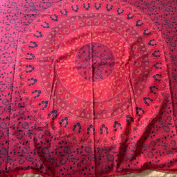 Tapestry Made in India - Picture 1 of 3